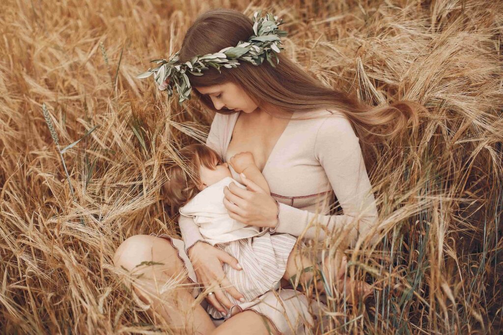 elegant-mother-with-cute-little-daughter-field (1)
