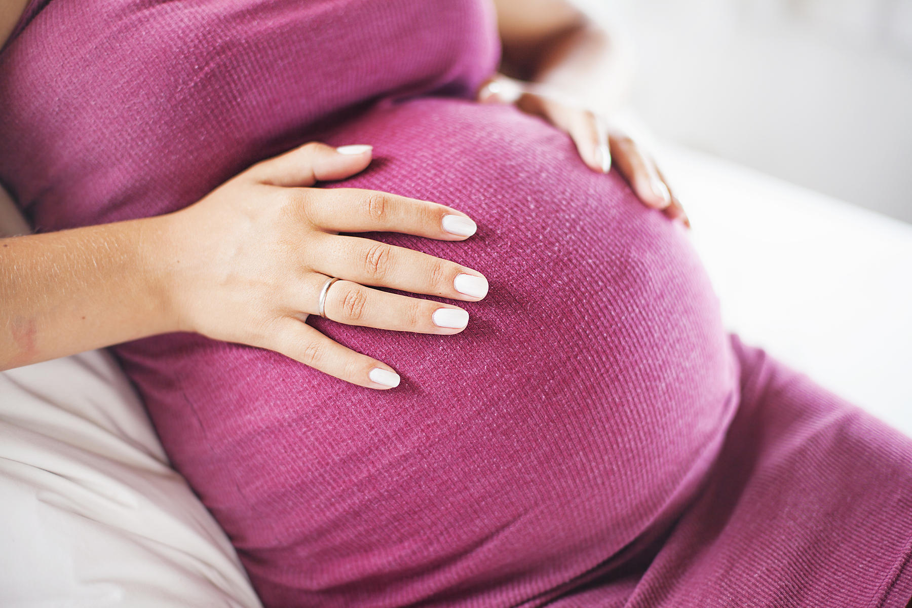 6 Natural Ways to Induce labor