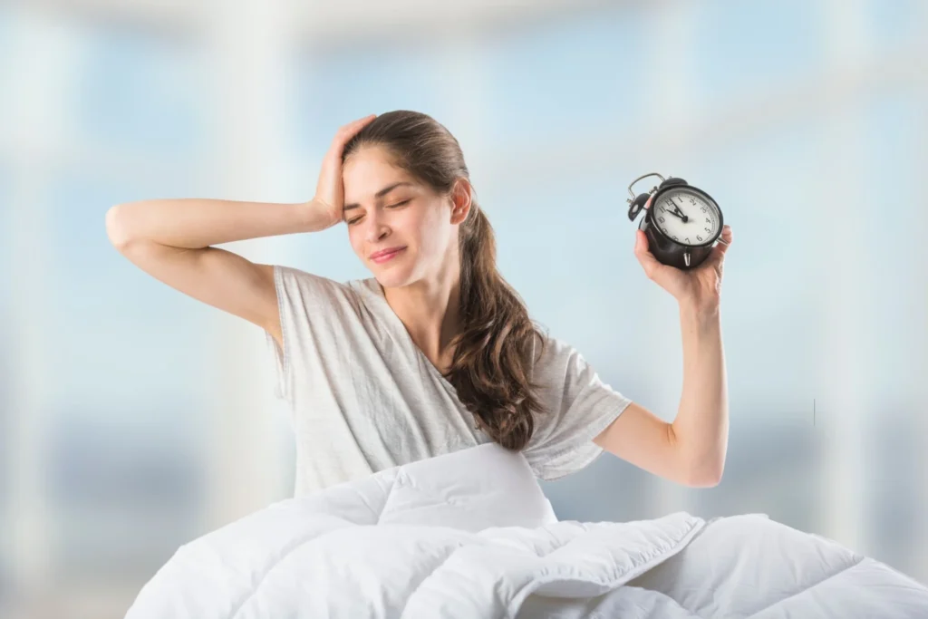 How does early sleep impact women's health?